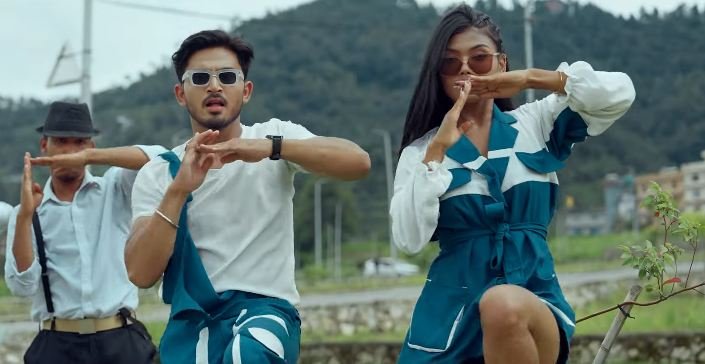 ‘यो दिलको पाइलट तिमी’मा सुरेश र सञ्चिताको अभिनय (भिडियोसहित)