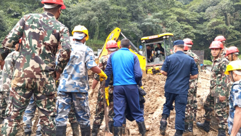 झ्याप्ले खोलामा पुरिएका यात्रुहरूको नामवली