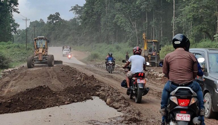 नारायणगढ–बुटवल सडक समयमै निर्माण गर्न माग